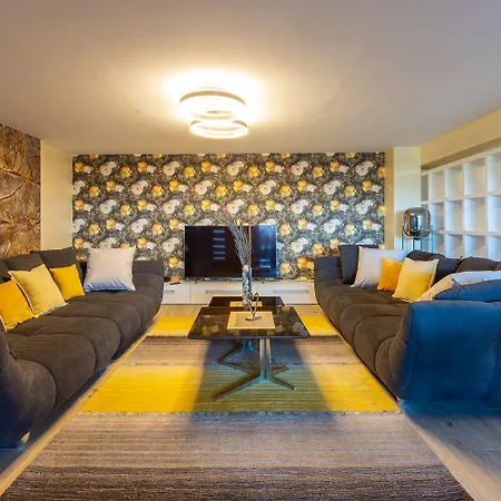 Extravagantes Mit Whirlpool, Lounge-bereich, Grill, Waschmaschine * Crikvenica