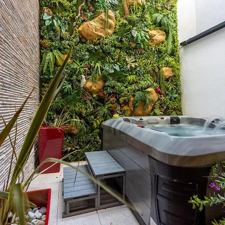 Extravagantes Mit Whirlpool, Lounge-bereich, Grill, Waschmaschine Crikvenica