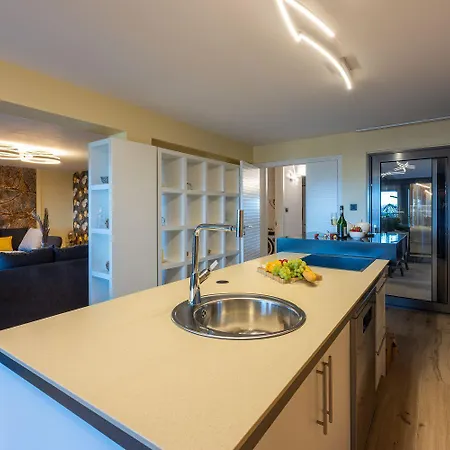 Apartamento Extravagantes Mit Whirlpool, Lounge-bereich, Grill, Waschmaschine