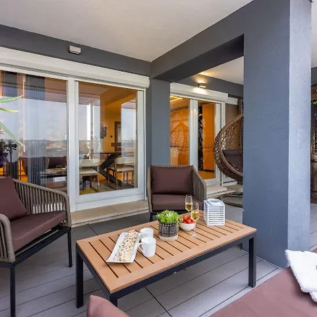 Extravagantes Mit Whirlpool, Lounge-bereich, Grill, Waschmaschine Apartamento