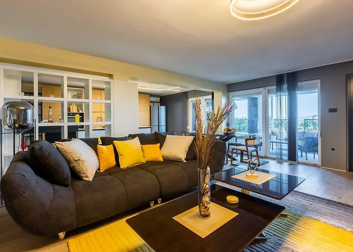 Apartment Extravagantes Mit Whirlpool, Lounge-bereich, Grill, Waschmaschine
