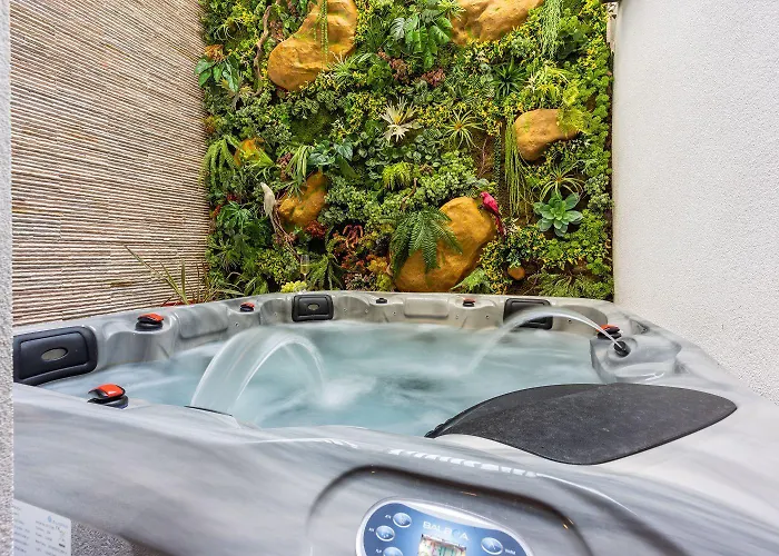 Apartment Extravagantes Mit Whirlpool, Lounge-bereich, Grill, Waschmaschine *