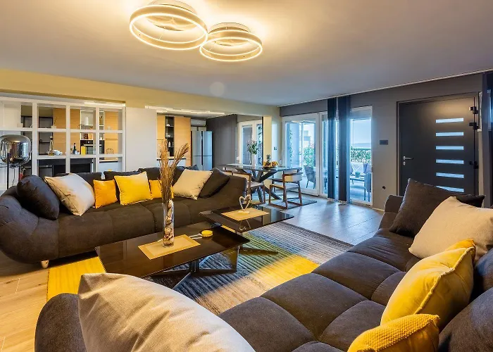 Extravagantes Mit Whirlpool, Lounge-bereich, Grill, Waschmaschine