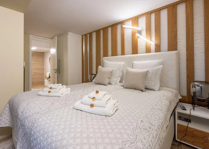 Extravagantes Mit Whirlpool, Lounge-bereich, Grill, Waschmaschine Apartment Crikvenica