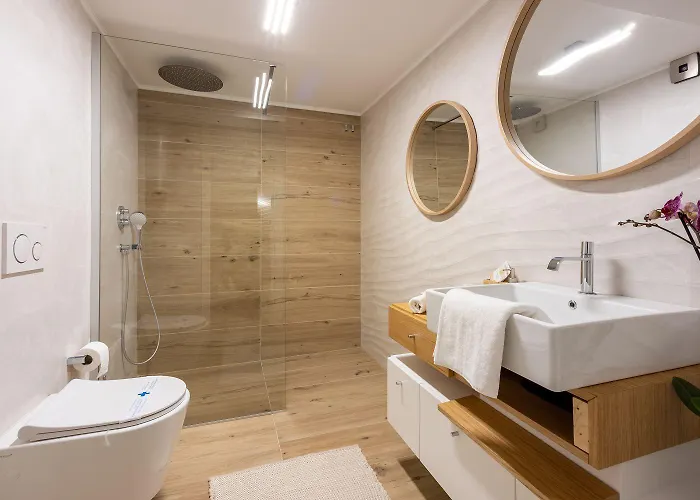 Apartment Extravagantes Mit Whirlpool, Lounge-bereich, Grill, Waschmaschine *