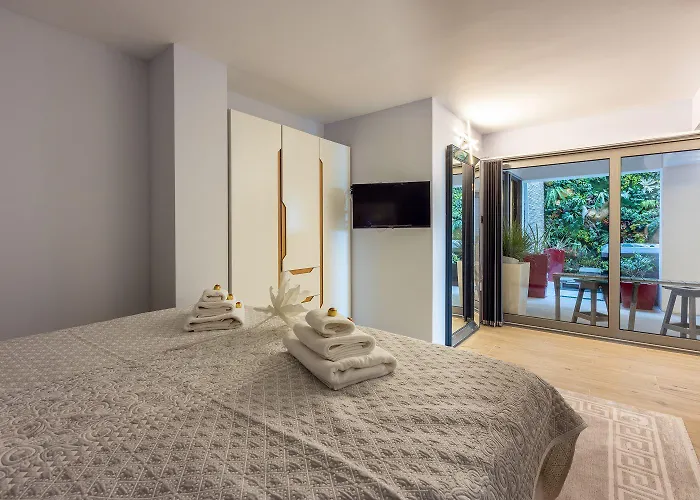 Apartment Extravagantes Mit Whirlpool, Lounge-bereich, Grill, Waschmaschine *