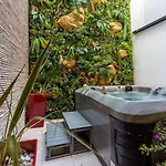 Extravagantes Mit Whirlpool, Lounge-bereich, Grill, Waschmaschine Crikvenica