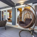 Extravagantes Mit Whirlpool, Lounge-bereich, Grill, Waschmaschine Apartmán *
